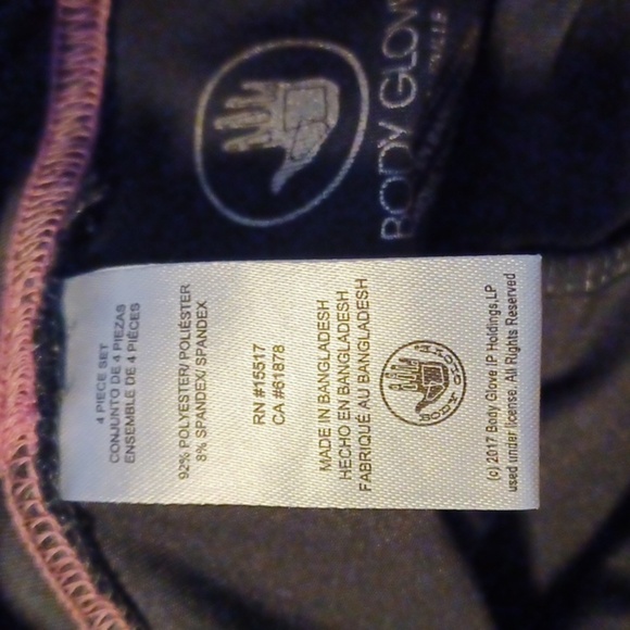 BODY GLOVE, GIRLS 2PC. OUTFIT, SIZE 2T. - Picture 8 of 9